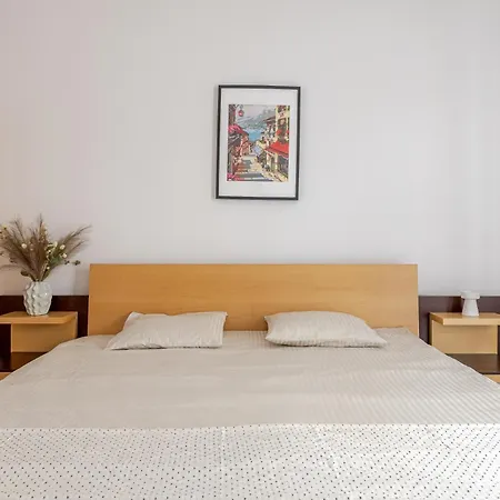 Apartment Barbacan By Monto