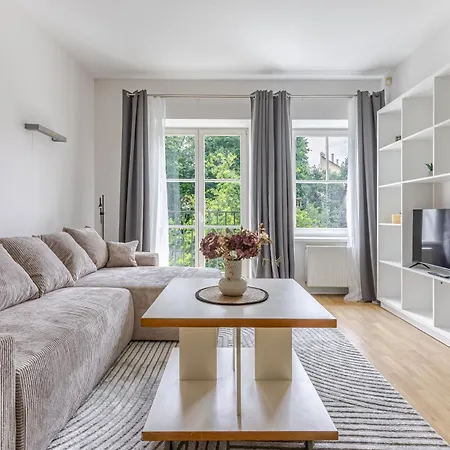 Barbacan By Monto * ヴィリニュス